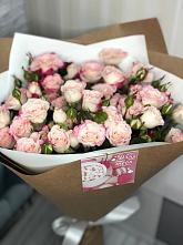 Букет цветов из:  Розы в Красный Гуляй